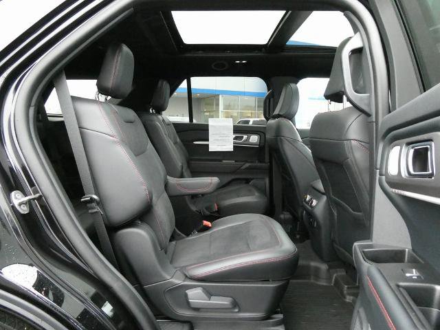 Certified 2025 Ford Explorer ST w/ Sun And Sound Package image 17