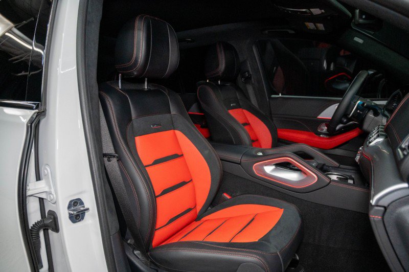 Used 2025 Mercedes-Benz GLE 63 AMG S image 14