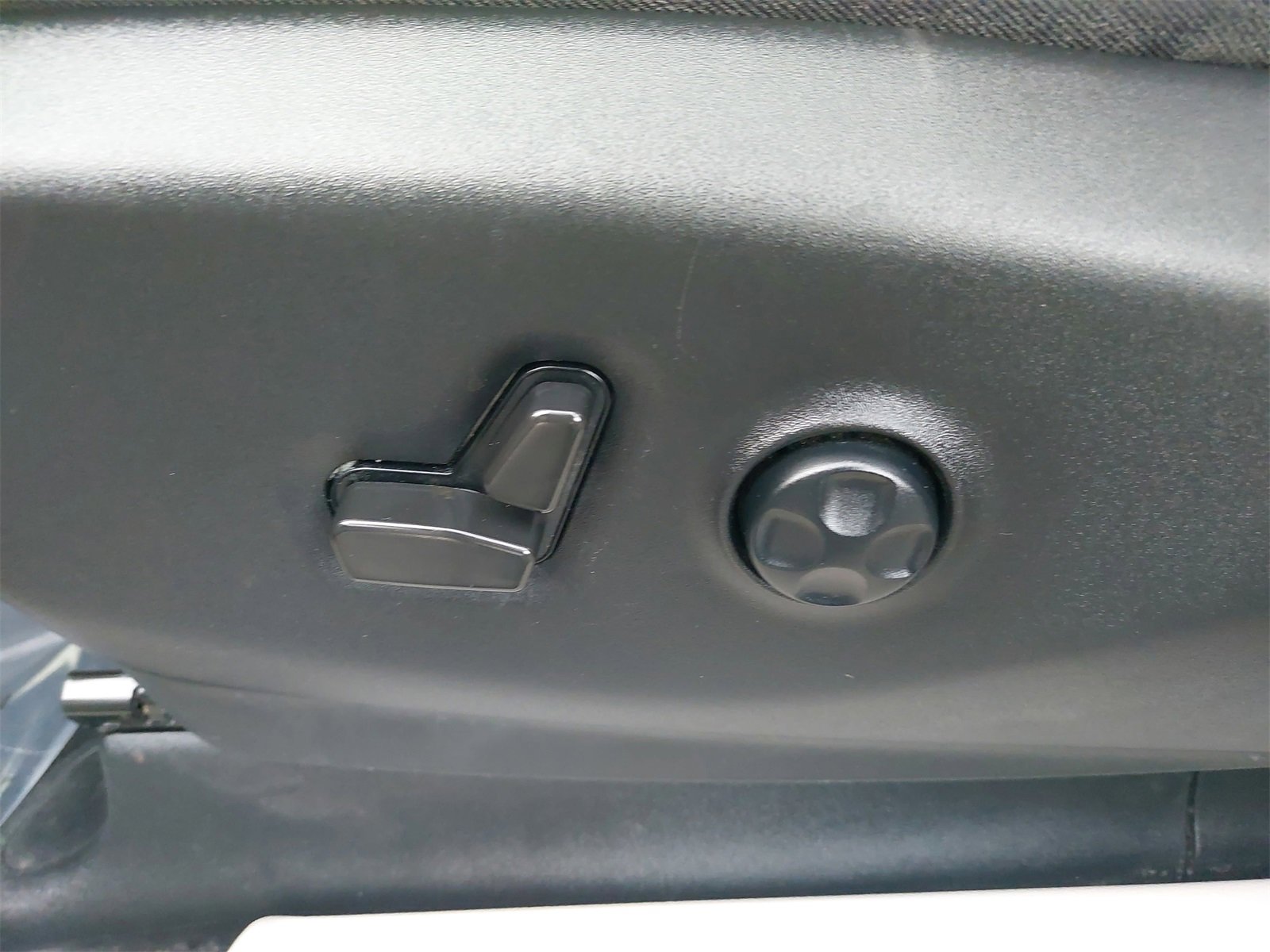 Used 2022 Chrysler Pacifica Touring-L image 38