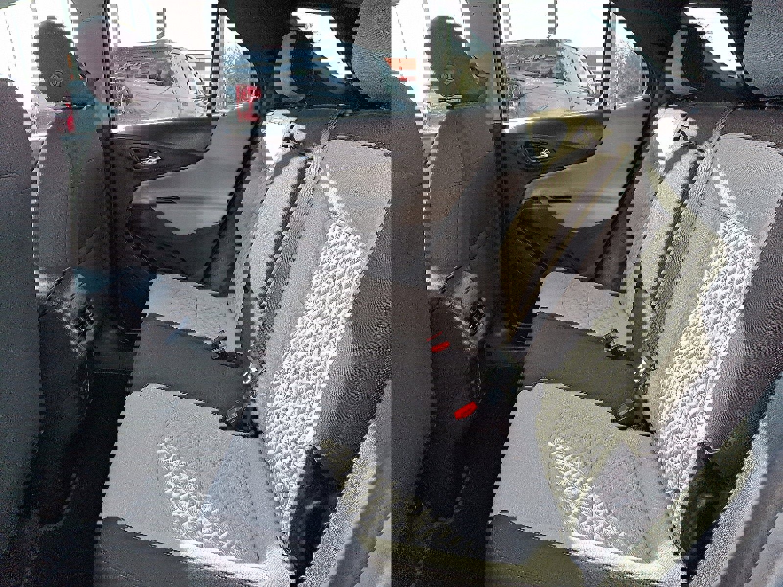 Used 2024 Chevrolet Equinox LS w/ LS Convenience Package image 9