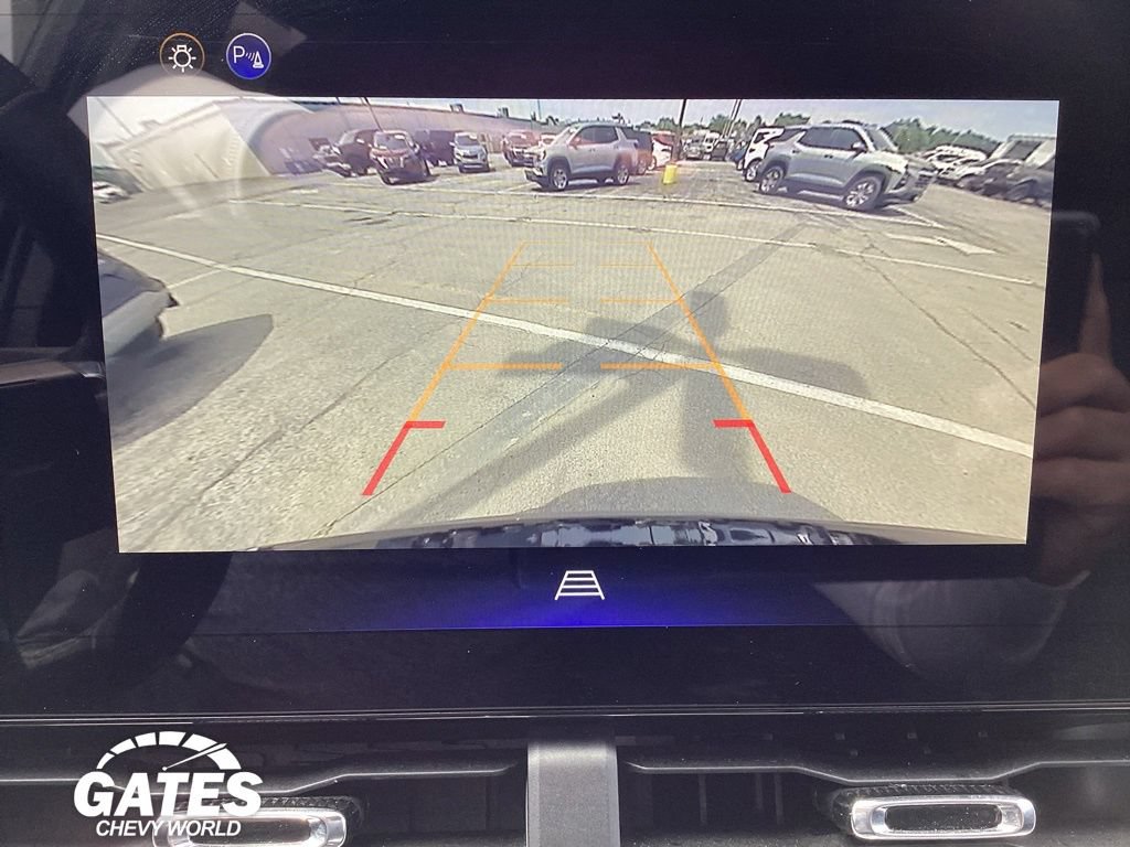 Used 2026 Chevrolet Equinox LT FWD image 16