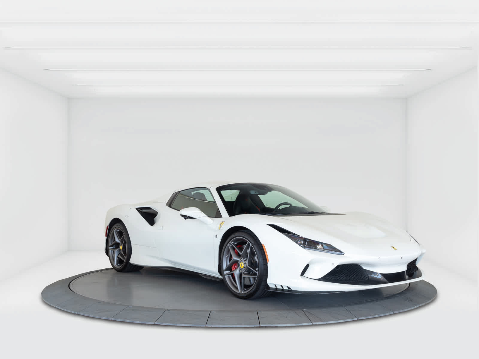 Certified 2022 Ferrari F8 Tributo RWD image 7