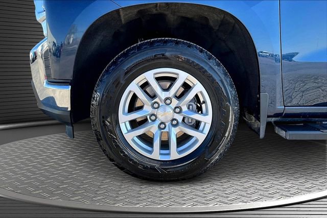 Used 2021 Chevrolet Silverado 1500 LT AWD/4WD image 32
