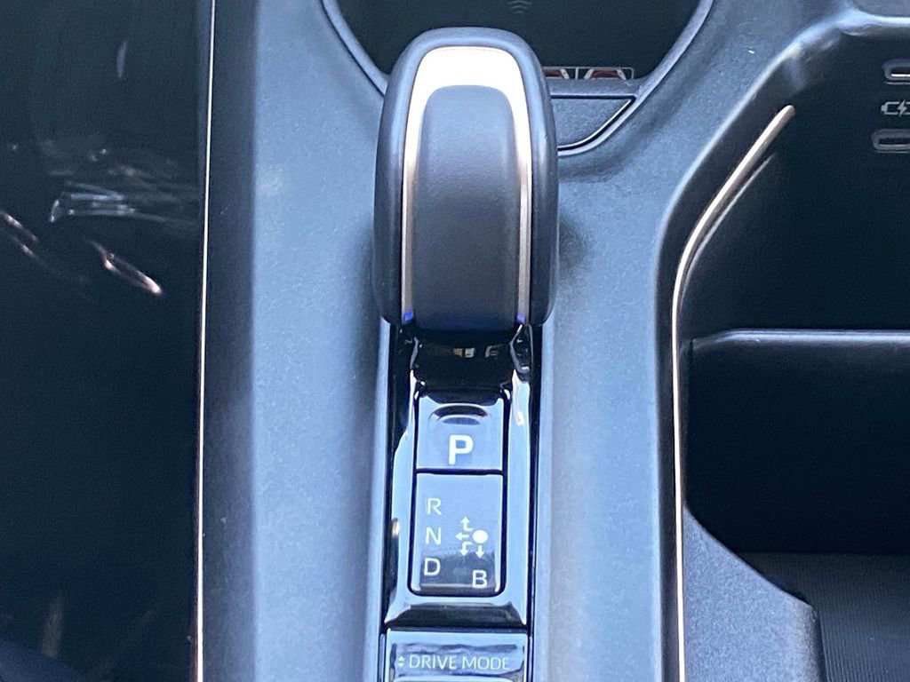 Certified 2023 Toyota Crown XLE image 34