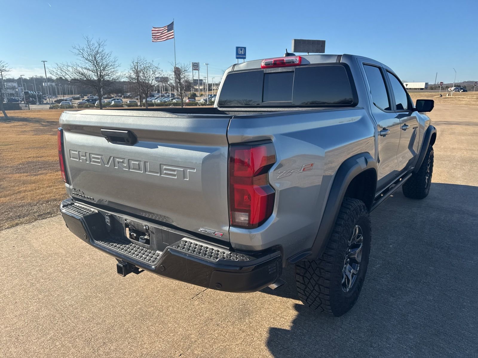 Used 2025 Chevrolet Colorado ZR2 w/ Technology Package image 7