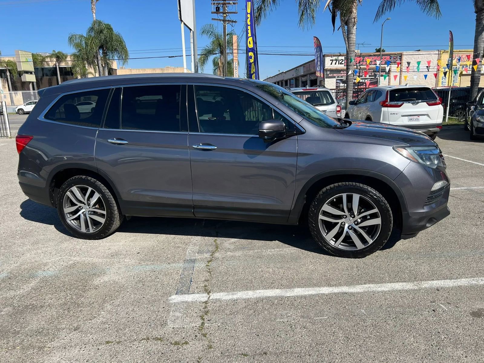 Used 2016 Honda Pilot Touring image 4