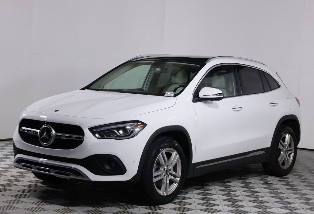 Certified 2023 Mercedes-Benz GLA 250 4MATIC w/ Premium Package image 3