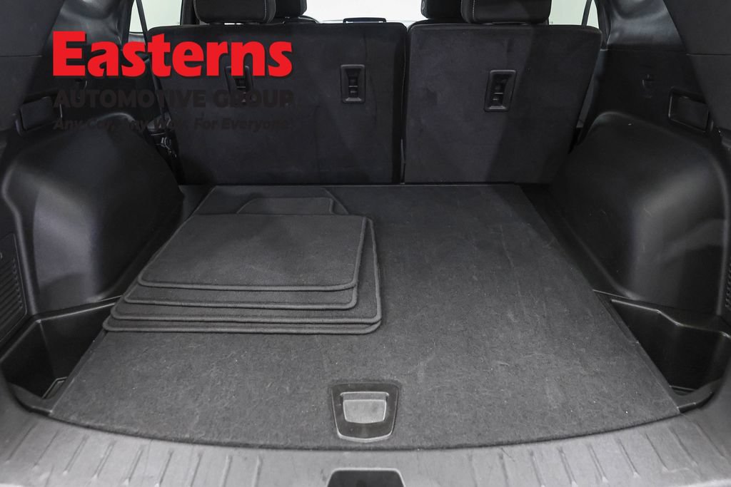 Used 2025 Chevrolet Blazer LT FWD image 11