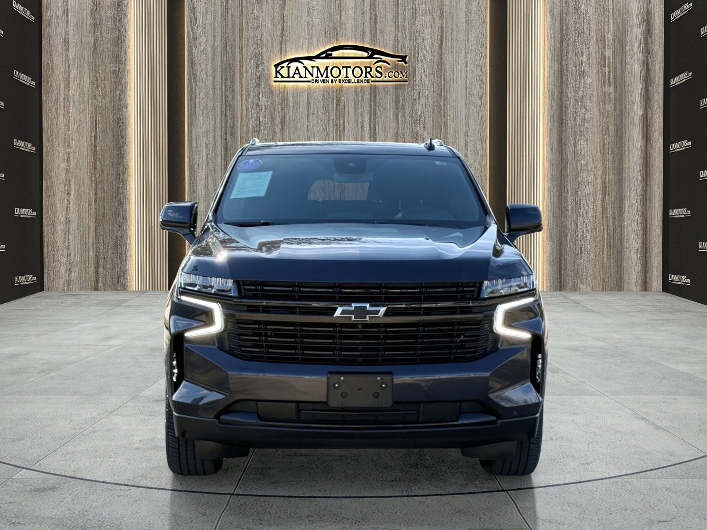 Used 2023 Chevrolet Tahoe RST w/ Luxury Package RWD image 2