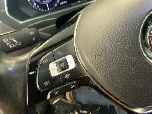 Used 2019 Volkswagen Tiguan SEL Premium image 22