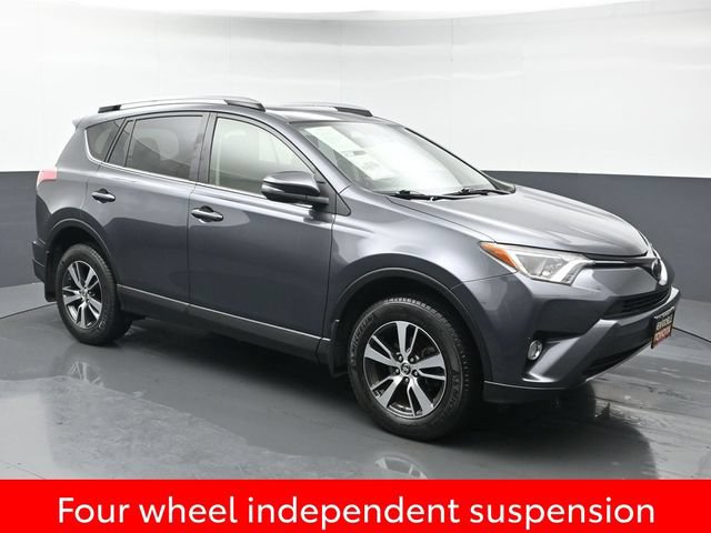 Used 2018 Toyota RAV4 XLE AWD/4WD image 9