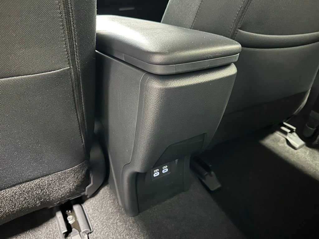 Used 2025 Toyota Prius LE FWD image 49