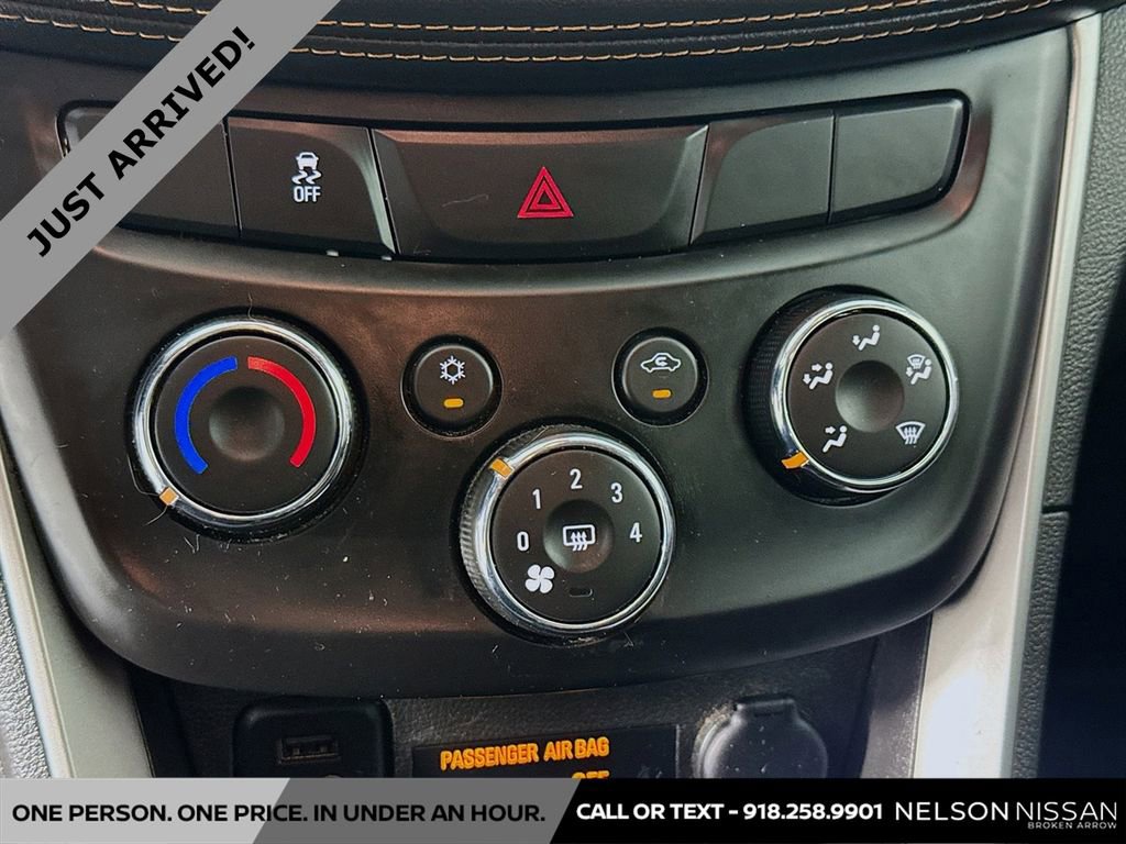 Used 2022 Chevrolet Trax LS w/ Tint and Cruise Package AWD/4WD image 15