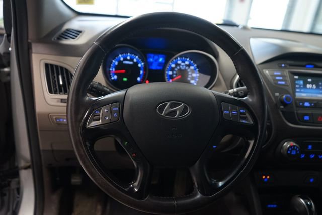 Used 2015 Hyundai Tucson SE AWD/4WD image 21