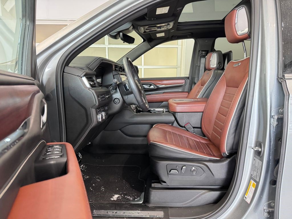 Certified 2023 GMC Yukon Denali Ultimate image 9
