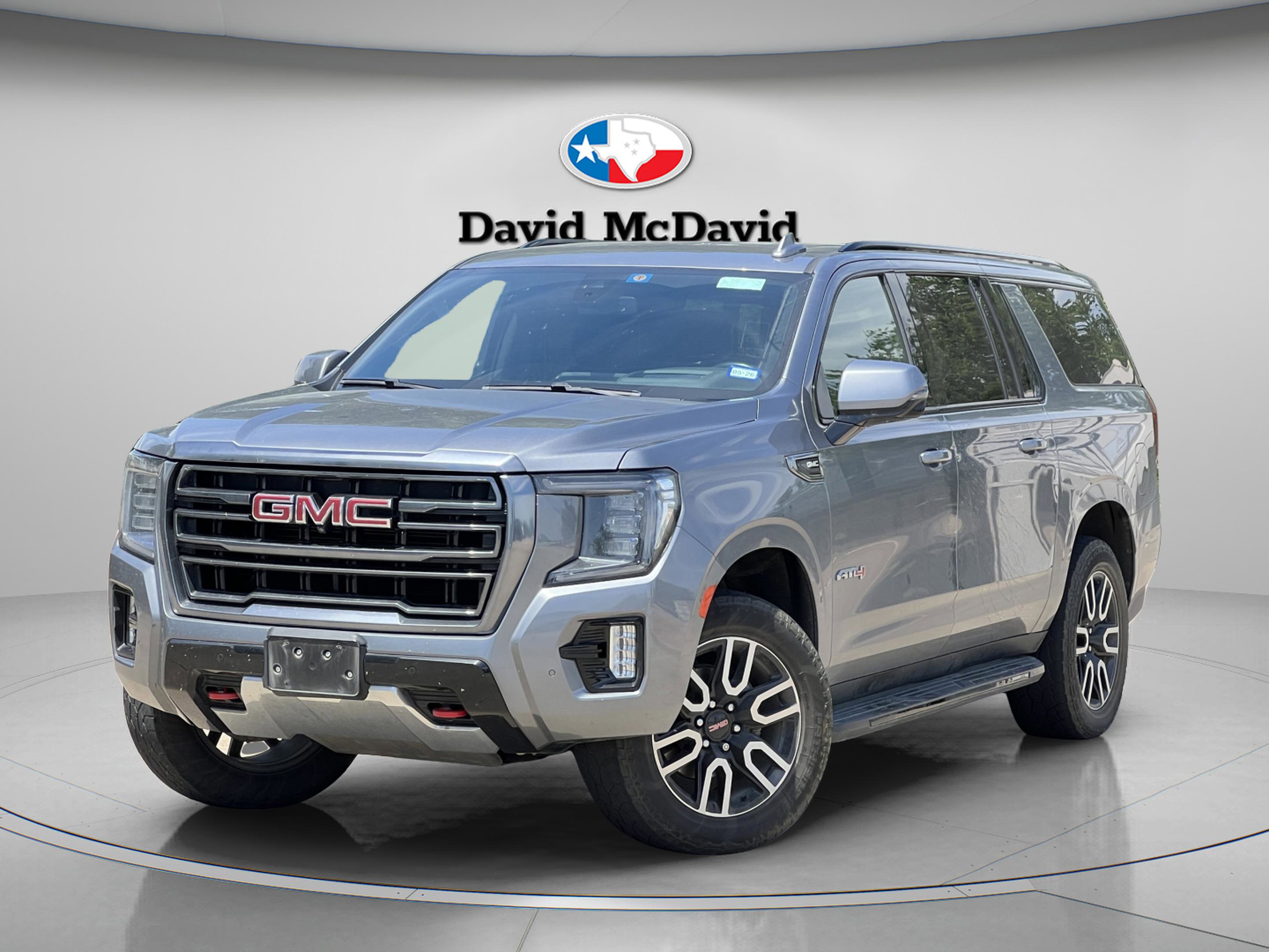 Used 2022 GMC Yukon XL AT4 w/ Technology Package AWD/4WD image 1