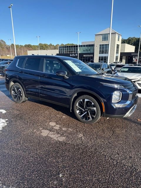 Used 2024 Mitsubishi Outlander SE image 24