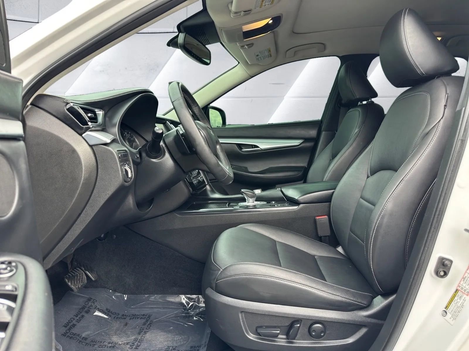 Used 2019 INFINITI QX50 Luxe w/ Navigation Package image 9