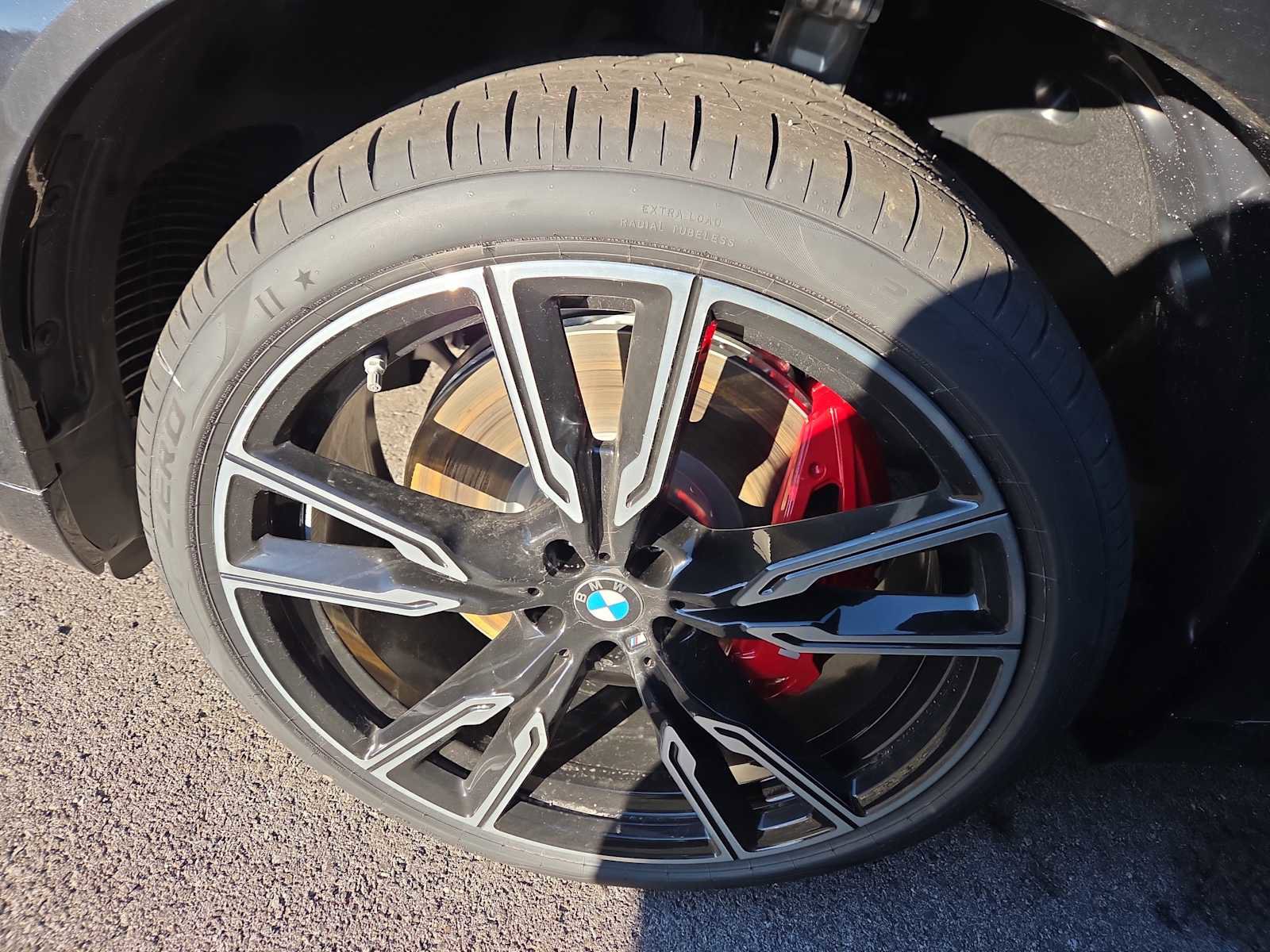 New 2026 BMW X5 M60i w/ Climate Comfort Package image 9