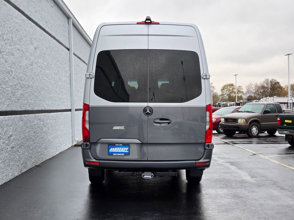 Used 2021 Mercedes-Benz Sprinter 2500 image 10