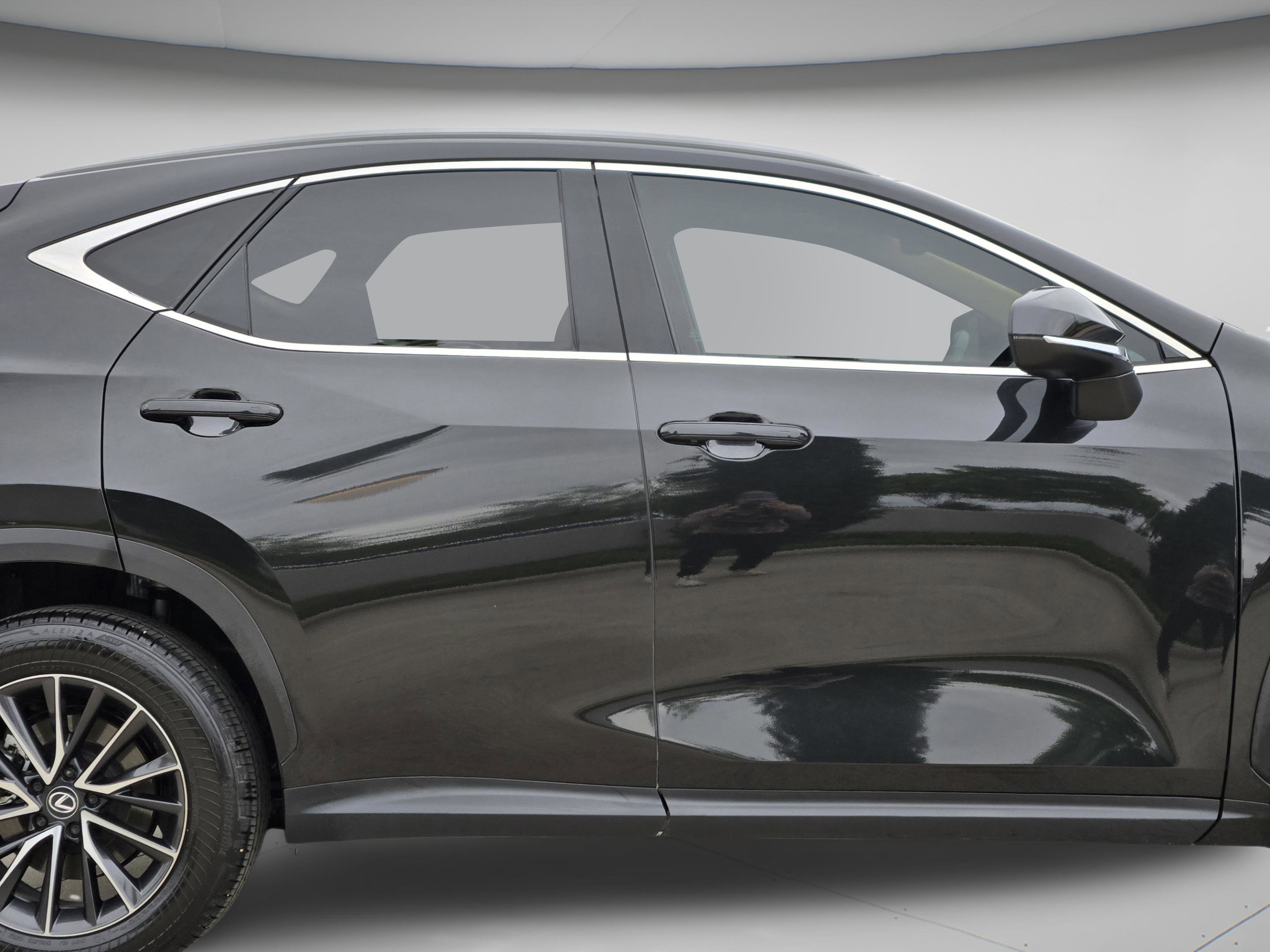 Used 2024 Lexus NX 250 FWD image 26