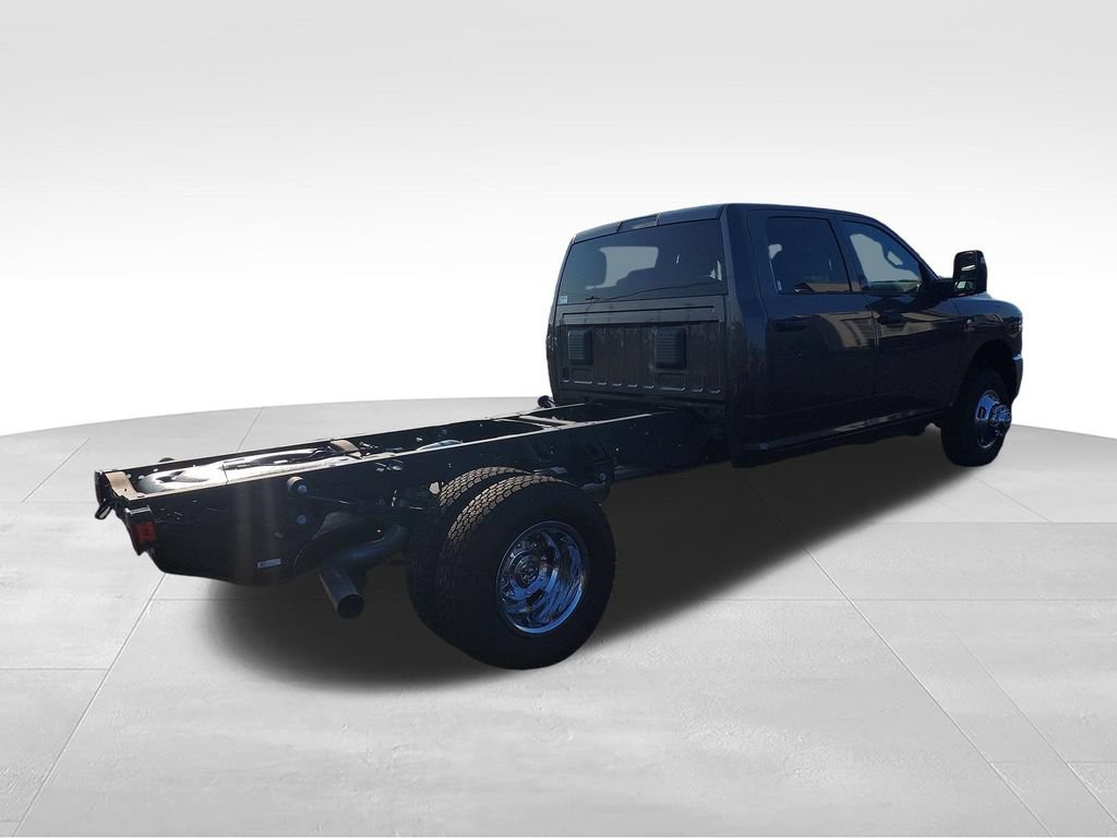 New 2026 RAM 3500 Tradesman w/ Chrome Appearance Group A AWD/4WD image 5
