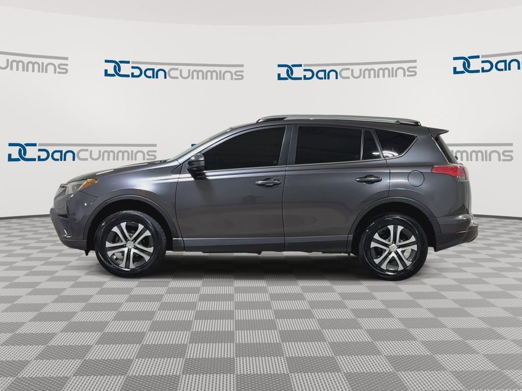 Used 2018 Toyota RAV4 LE w/ All Weather Liner Package FWD image 5