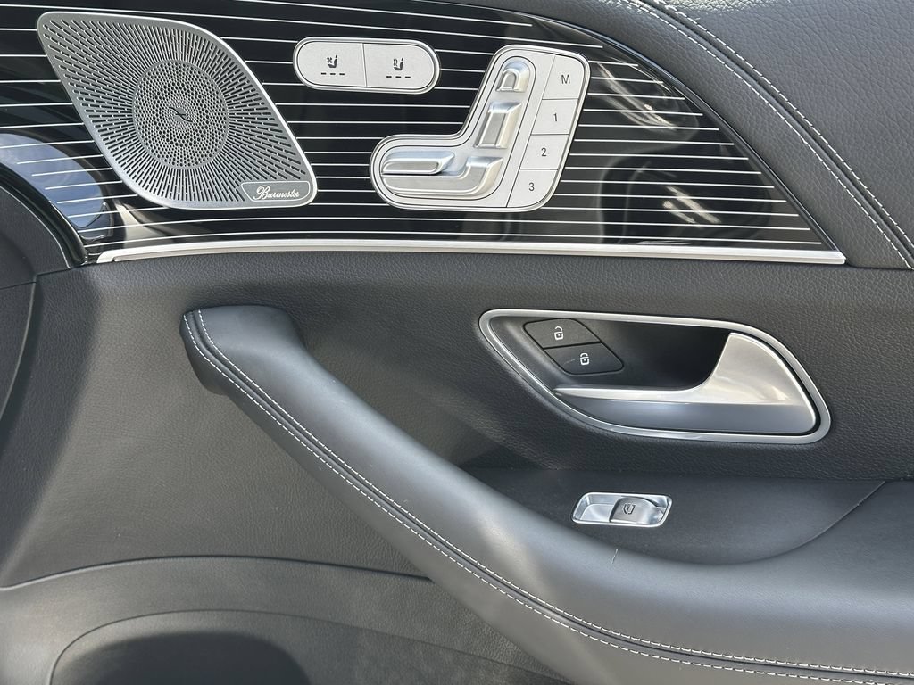 Certified 2025 Mercedes-Benz GLS 450 4MATIC image 17