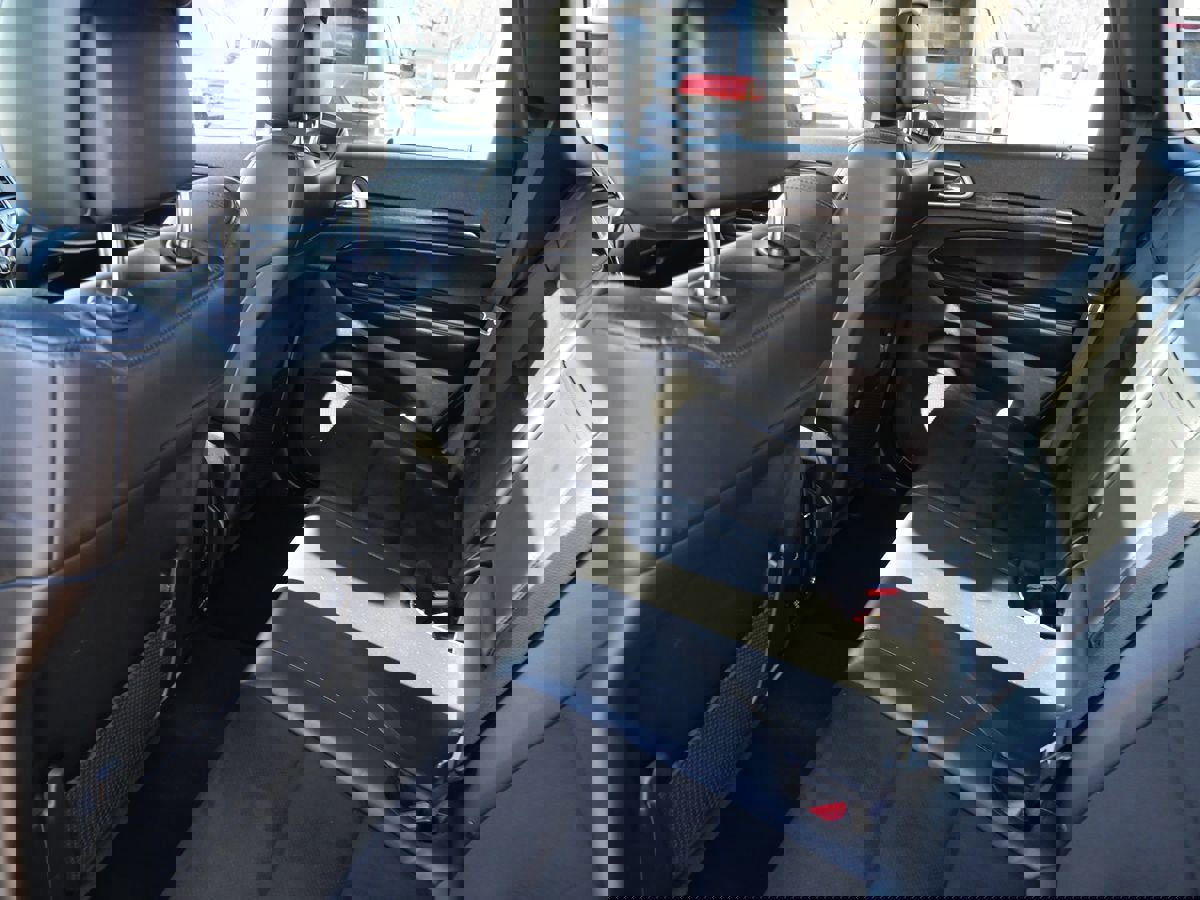 Used 2020 Jeep Grand Cherokee Altitude image 17