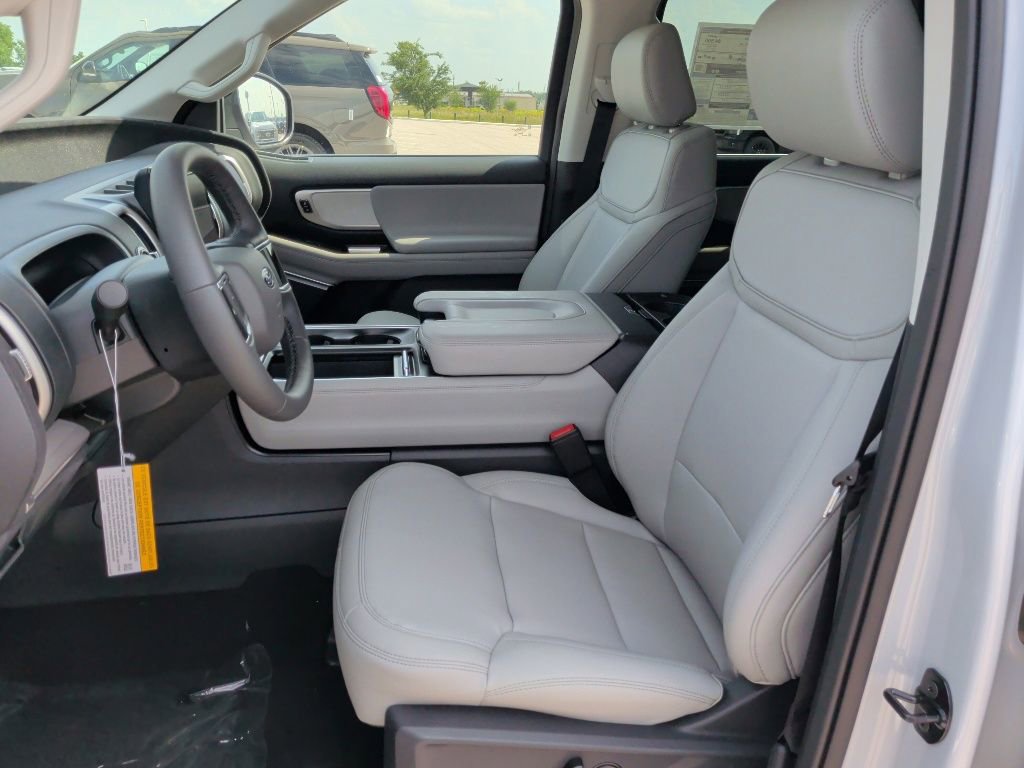 New 2026 Ford Expedition Max Active RWD image 12