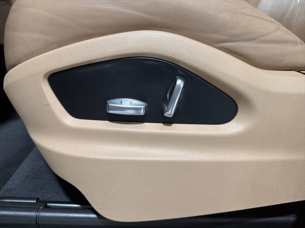 Used 2019 Porsche Cayenne image 24