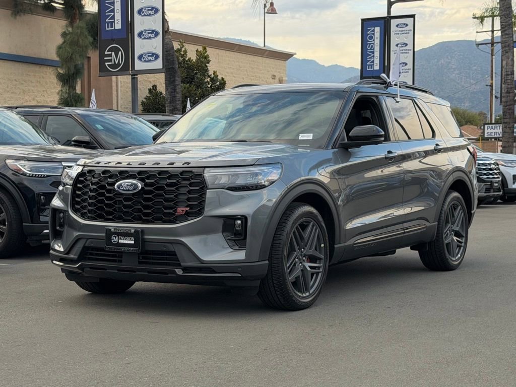 New 2026 Ford Explorer ST w/ Sun And Sound Package image 4