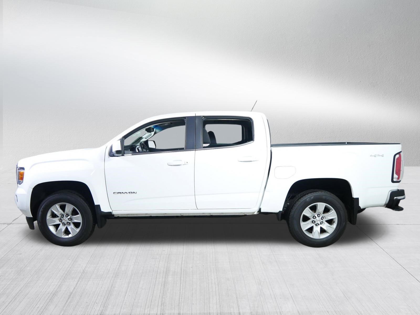 Used 2018 GMC Canyon SLE w/ SLE Convenience Package image 4