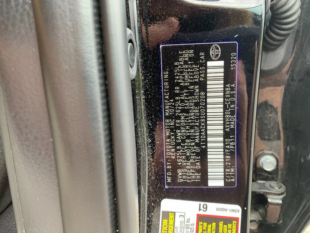 Used 2025 Toyota Camry LE w/ Convenience Package FWD image 34