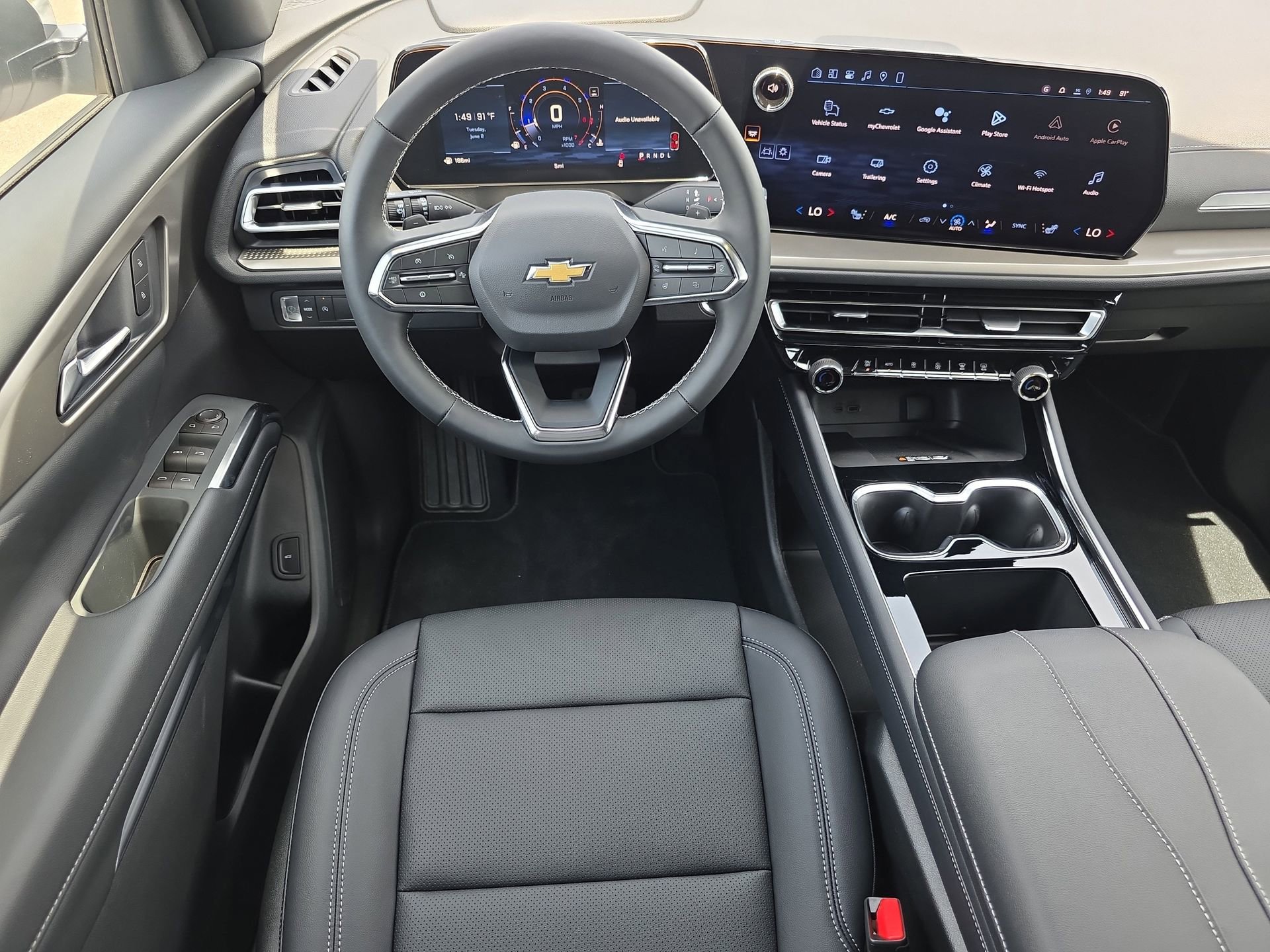 New 2026 Chevrolet Traverse LT w/ Sun and Wheel Package FWD image 13