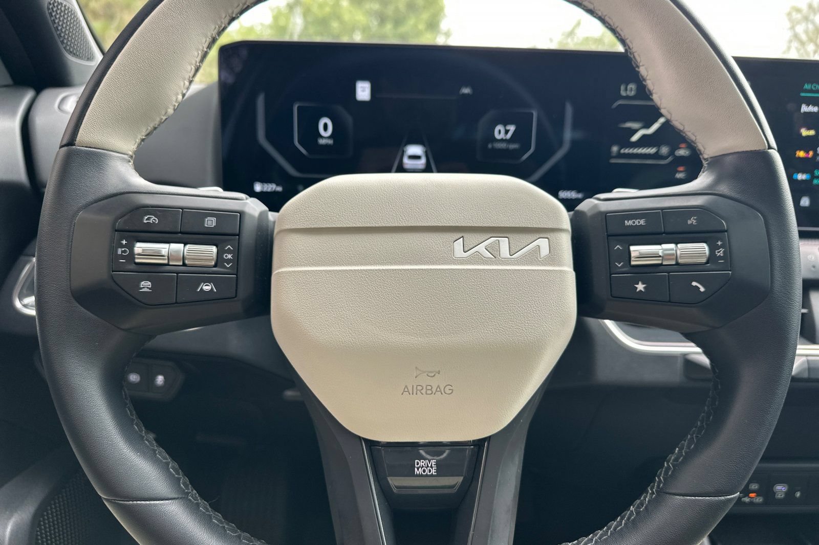 Used 2025 Kia K4 GT-Line w/ GT-Line Premium Package FWD image 19