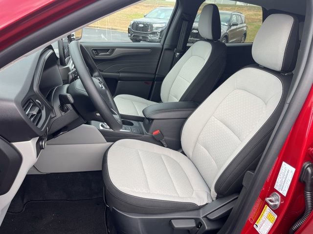 New 2026 Ford Escape Active FWD image 16