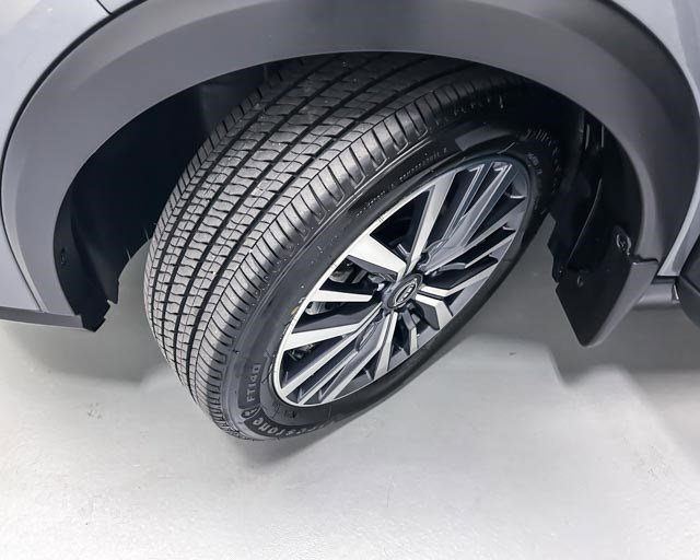 Used 2023 Nissan Kicks SV FWD image 23