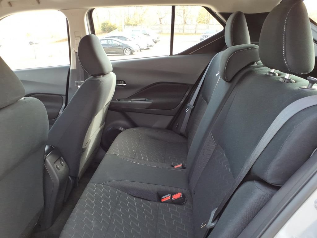 Certified 2024 Nissan Kicks SV w/ Interior Electronics Package FWD image 5