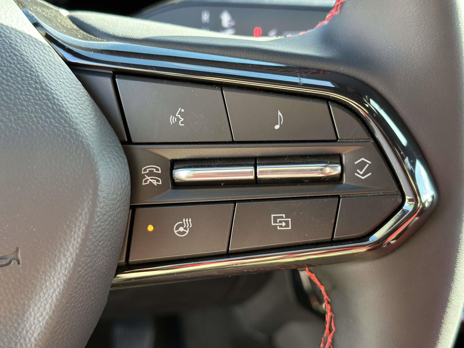 New 2026 Chevrolet Equinox EV RS image 14