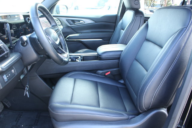 Used 2026 Chevrolet Traverse LT FWD image 35