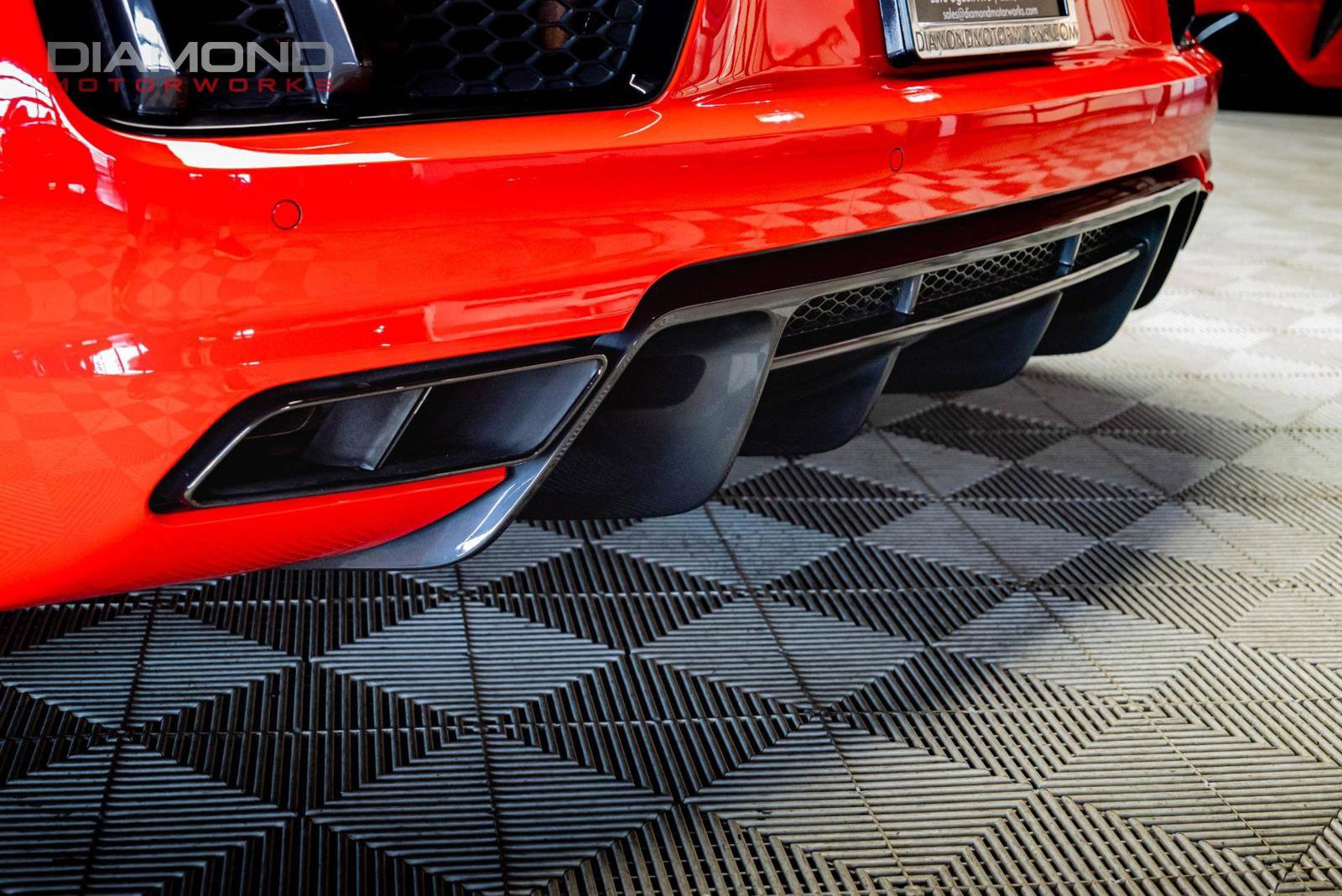 Used 2018 Audi R8 V10 w/ Carbon Exterior Package image 50