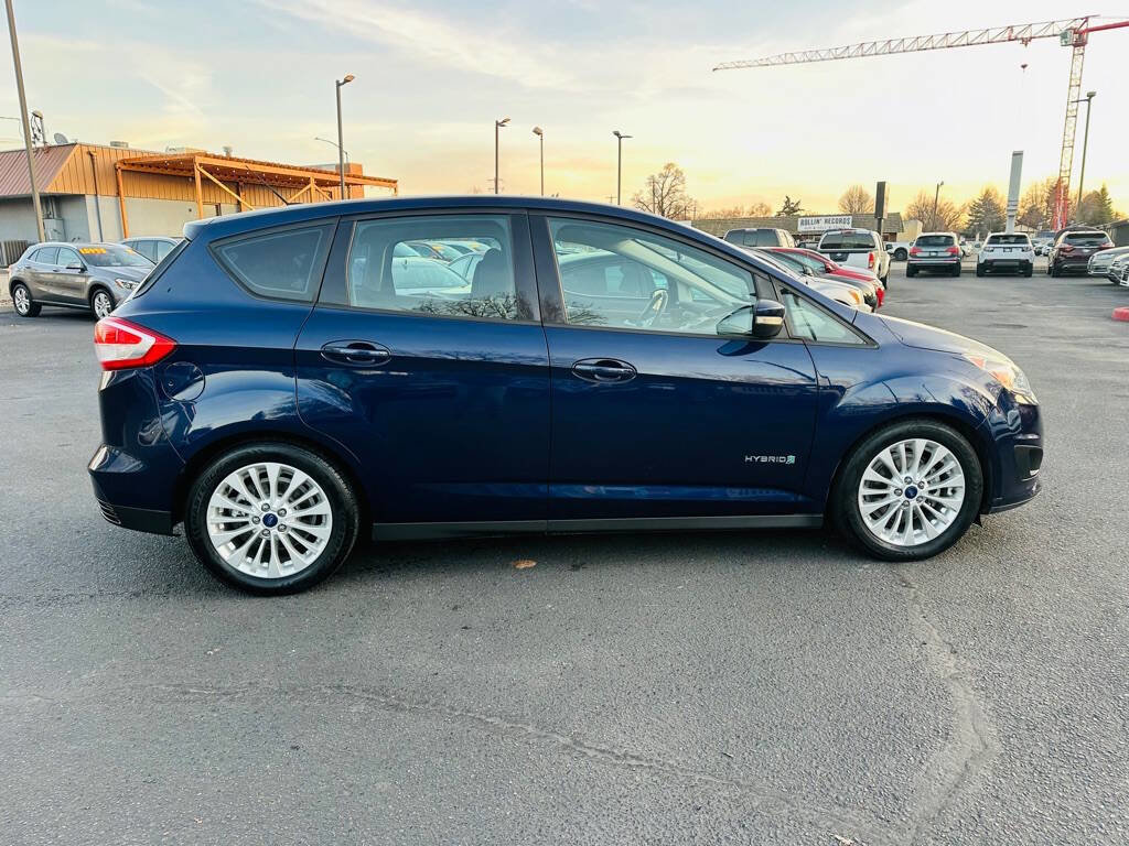 Used 2017 Ford C-MAX SE w/ Interior Protection Package image 9