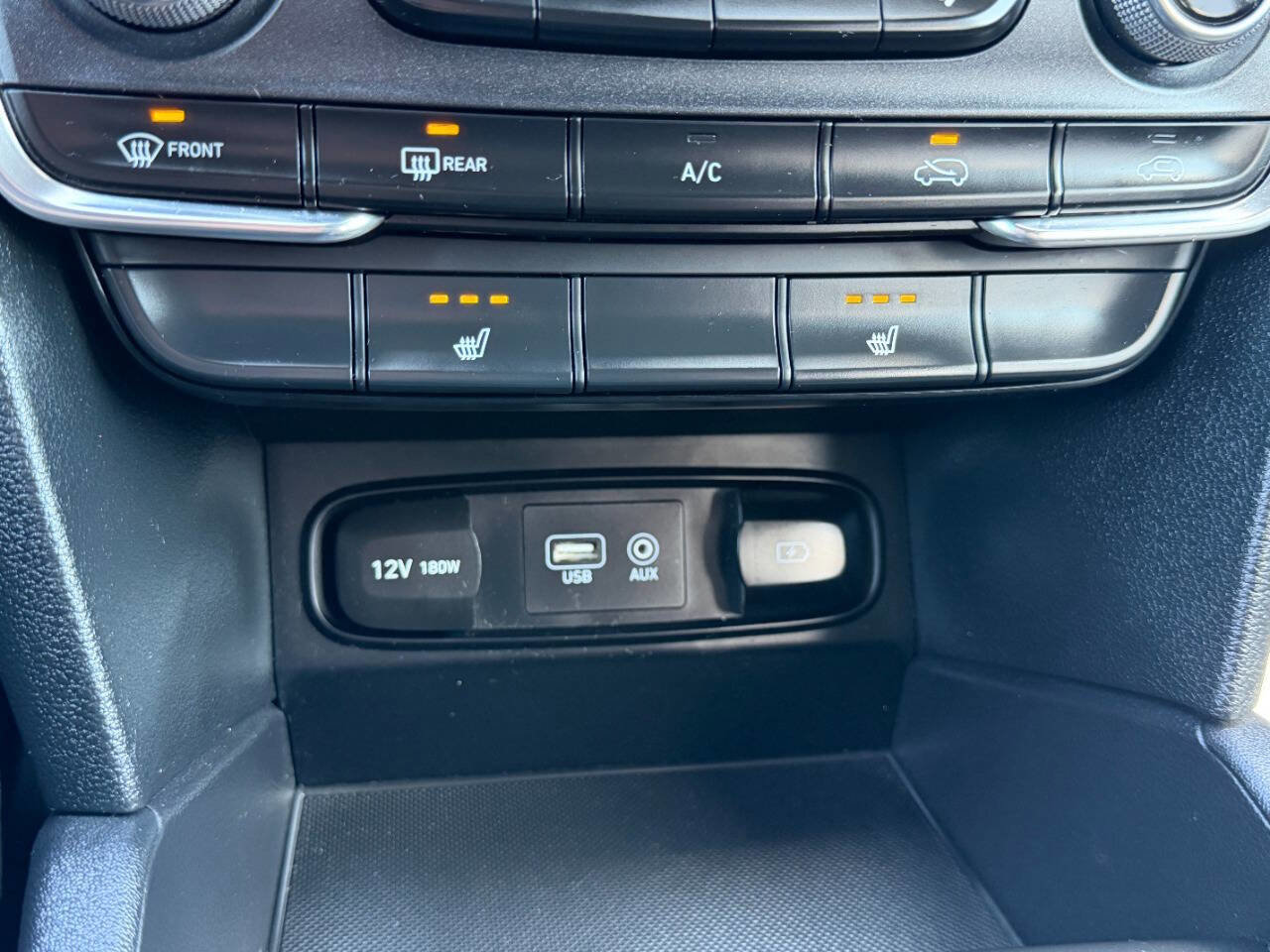 Used 2019 Hyundai Santa Fe SEL AWD/4WD image 46