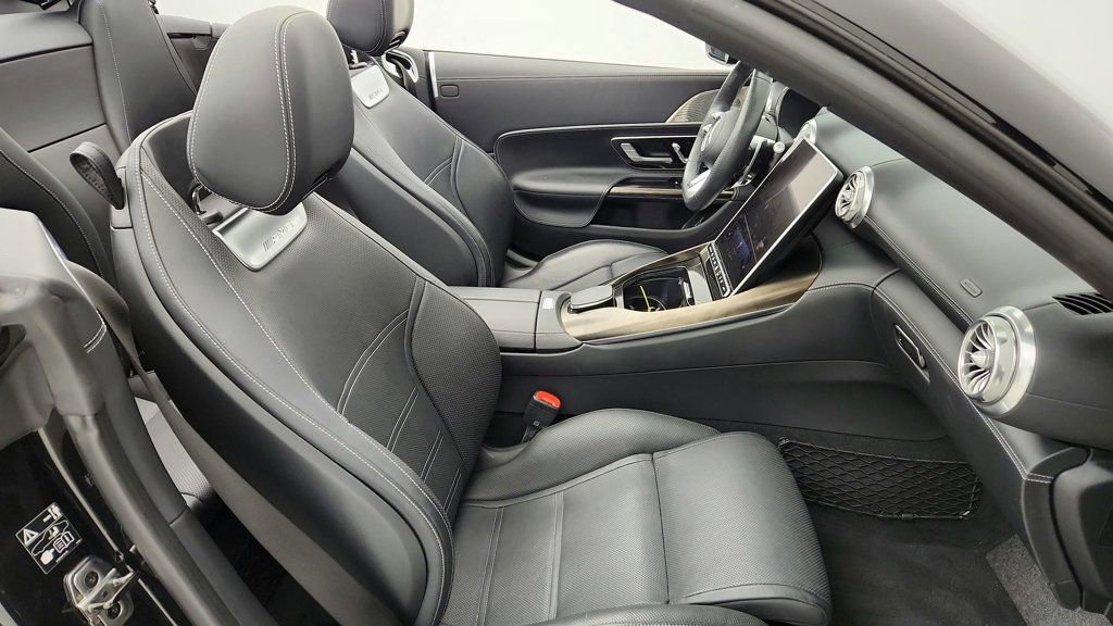 Used 2023 Mercedes-Benz SL 43 AMG image 24