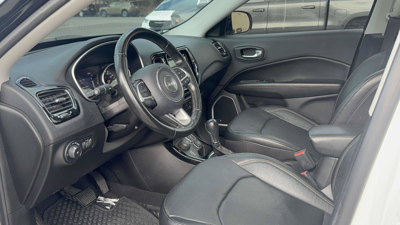 Used 2021 Jeep Compass Limited w/ Sun and Sound Group AWD/4WD image 24