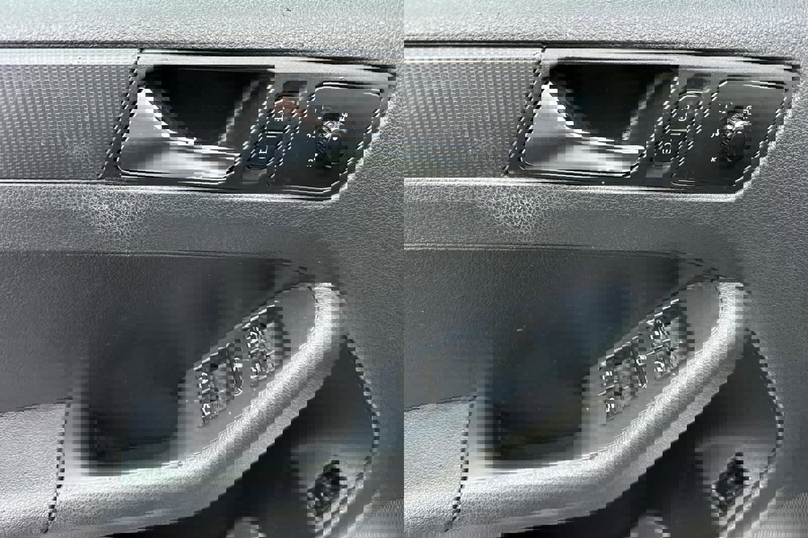 Used 2011 Volkswagen Jetta SE image 12