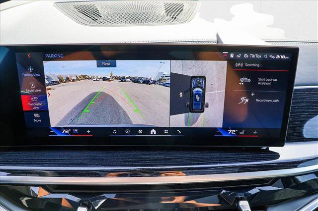 Used 2025 BMW X7 M60i w/ Executive Package image 17