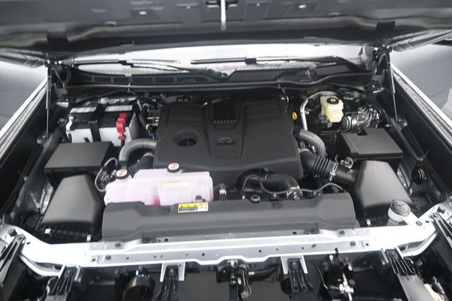 New 2026 Toyota Tundra Limited AWD/4WD image 17