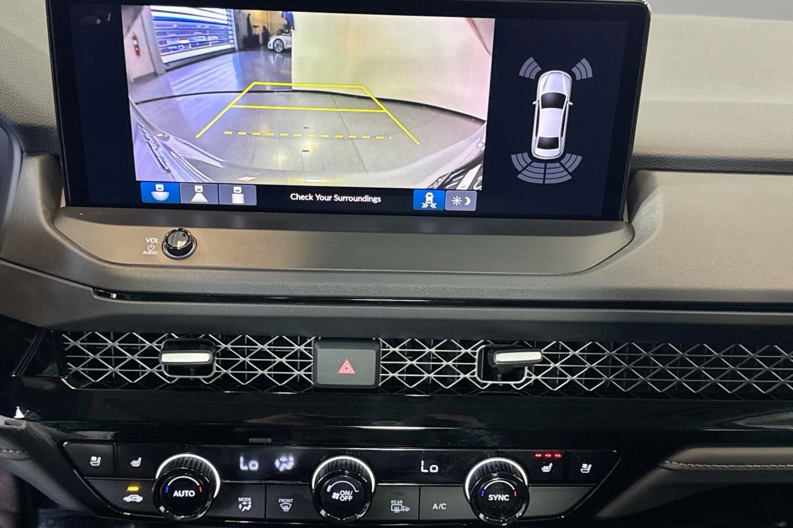 Used 2025 Honda Accord Touring image 14